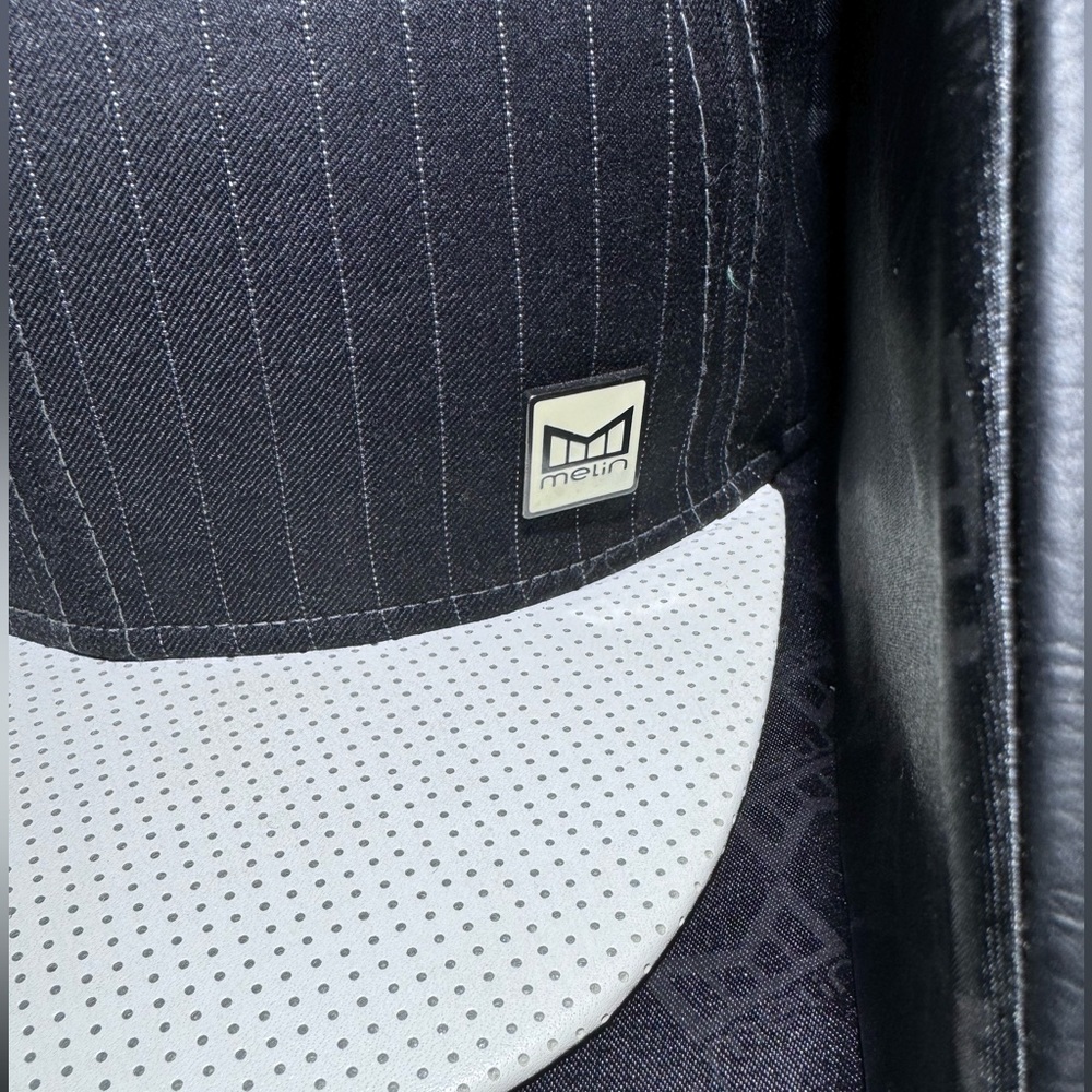 🔥 ONE OF FEW MELIN HAT🔥